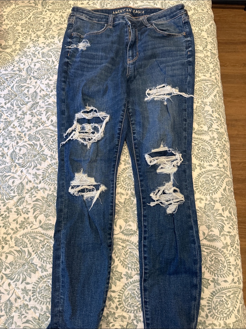 American Eagle Outfitters Skinny Distressed Dark Blue Jeans